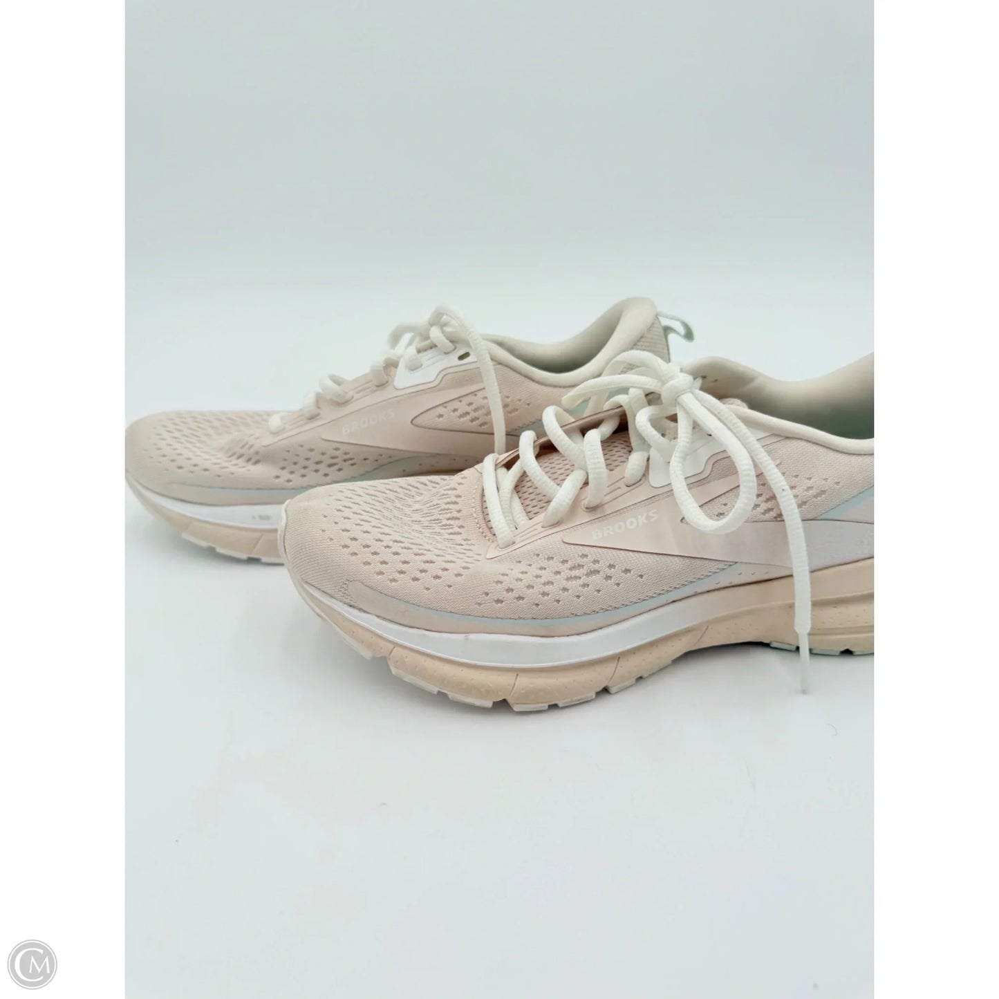 Shoes Athletic By Brooks In Tan, Size: 7.5