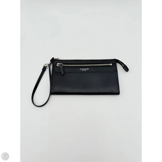 Wristlet Designer By Coach, Size: Large