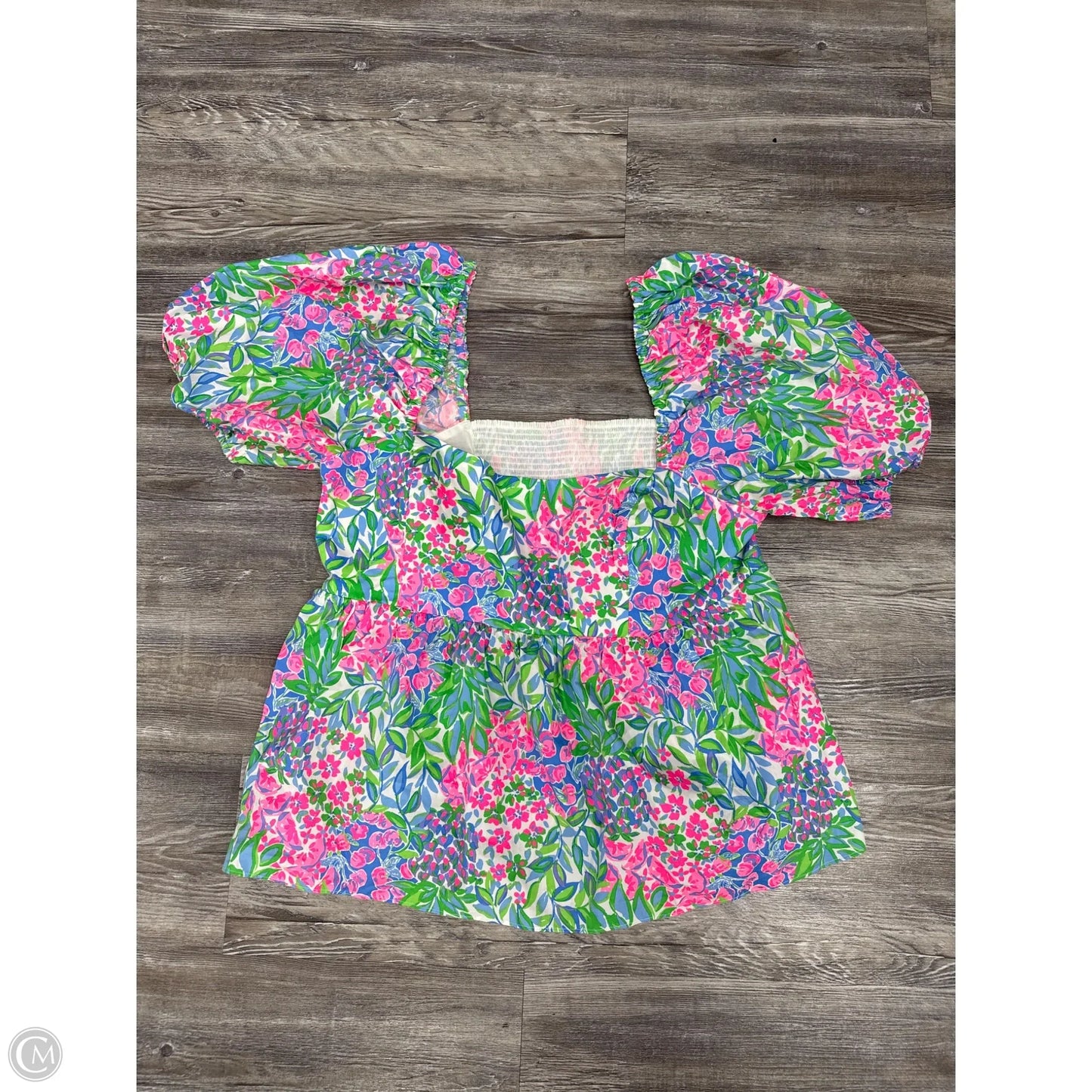 Top Short Sleeve Designer By Lilly Pulitzer In Green & Pink, Size: Xl