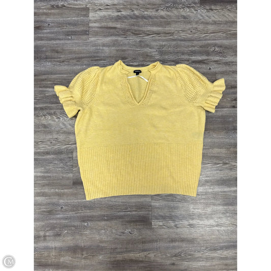 Top Short Sleeve By Torrid In Yellow, Size: 3x