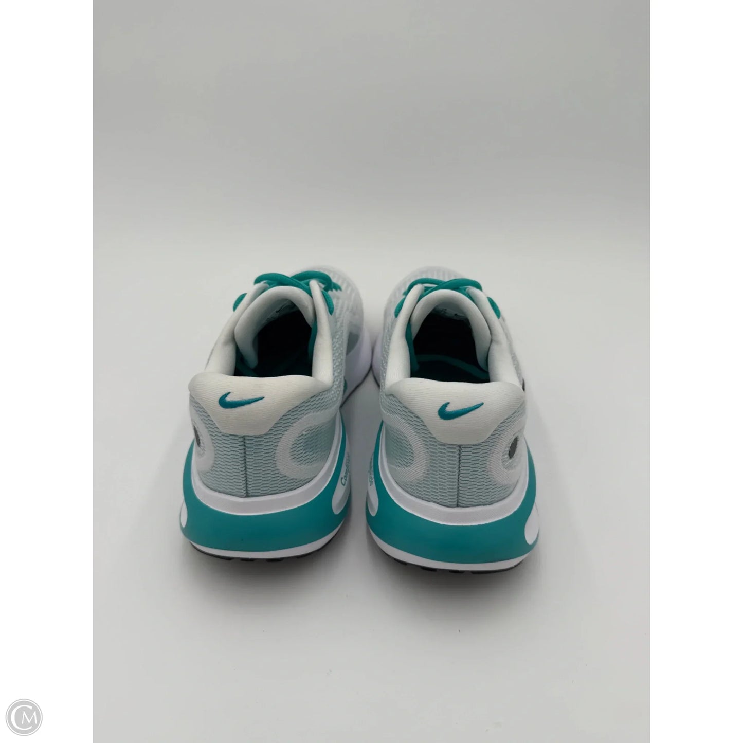 Shoes Athletic By Nike In White, Size: 11