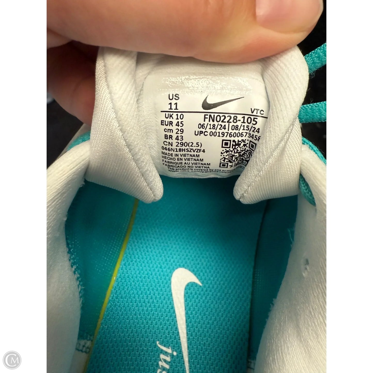 Shoes Athletic By Nike In White, Size: 11