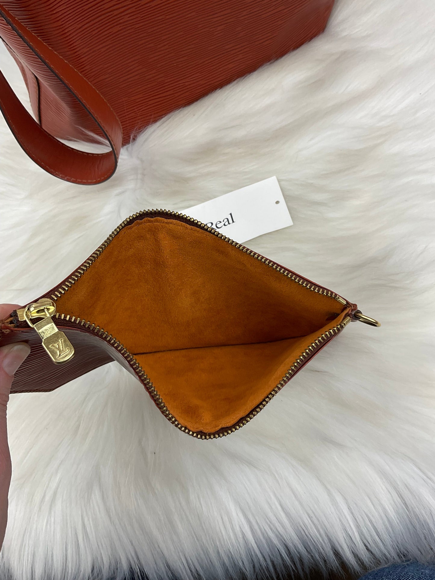 Handbag Luxury Designer By Louis Vuitton, Size: Medium