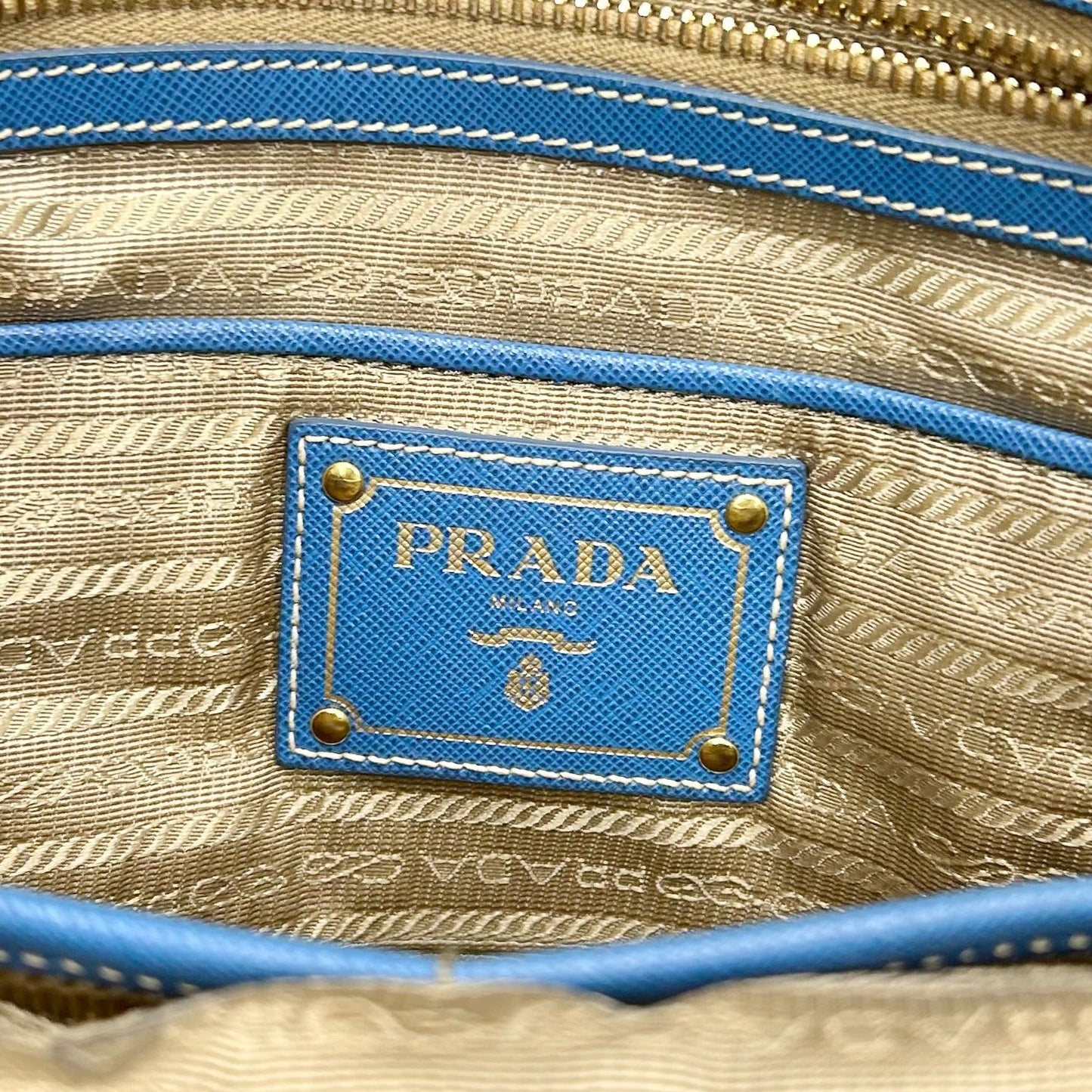 Handbag Luxury Designer By Prada, Size: Medium