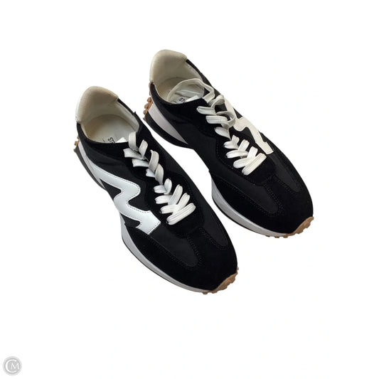 Shoes Sneakers By Steve Madden In Black, Size: 10