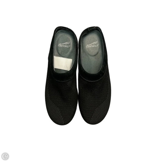 Shoes Athletic By Dansko In Black, Size: 9