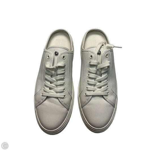 Shoes Designer By Stuart Weitzman In White, Size: 8.5