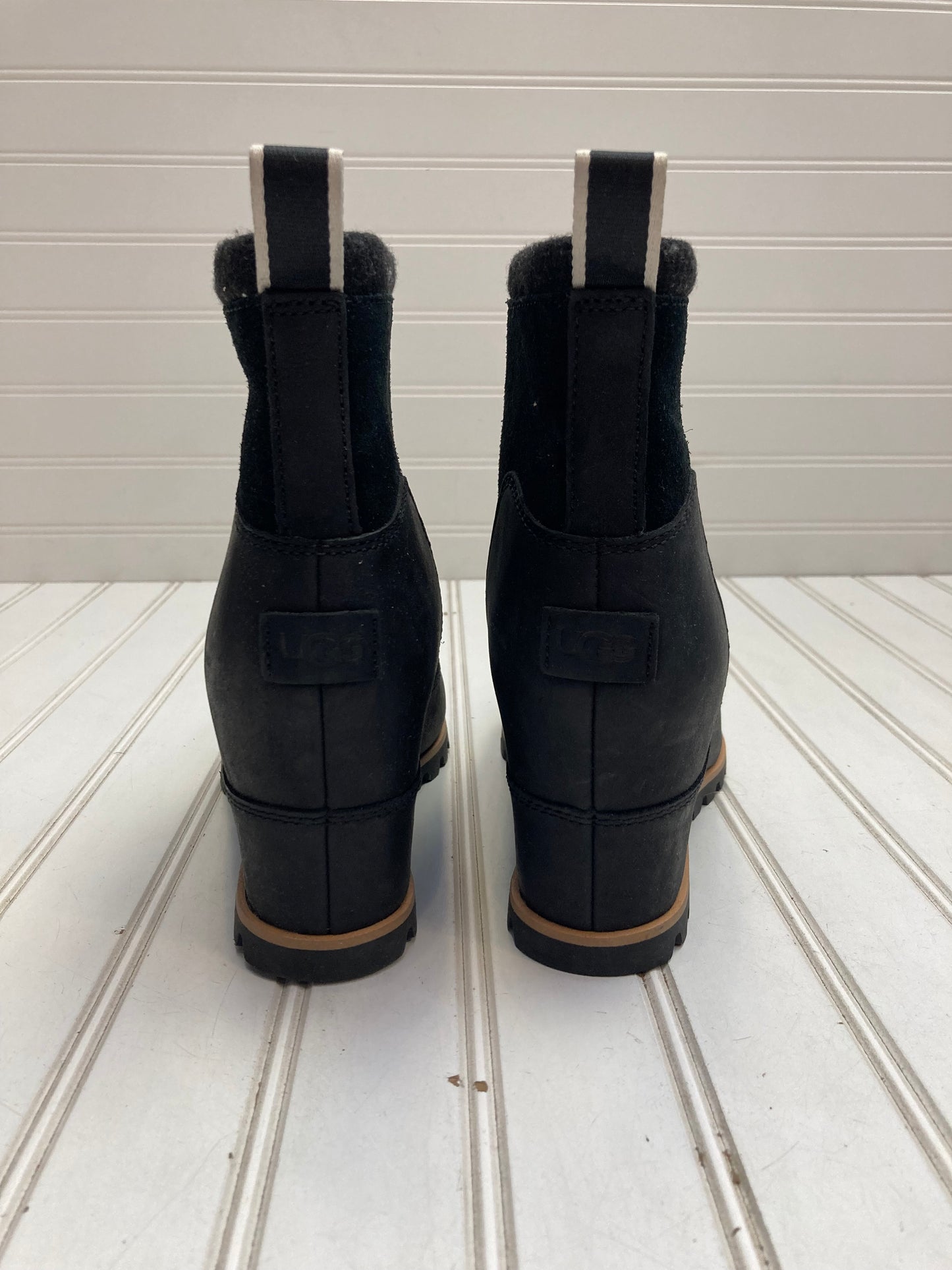 Black Boots Designer Ugg, Size 9