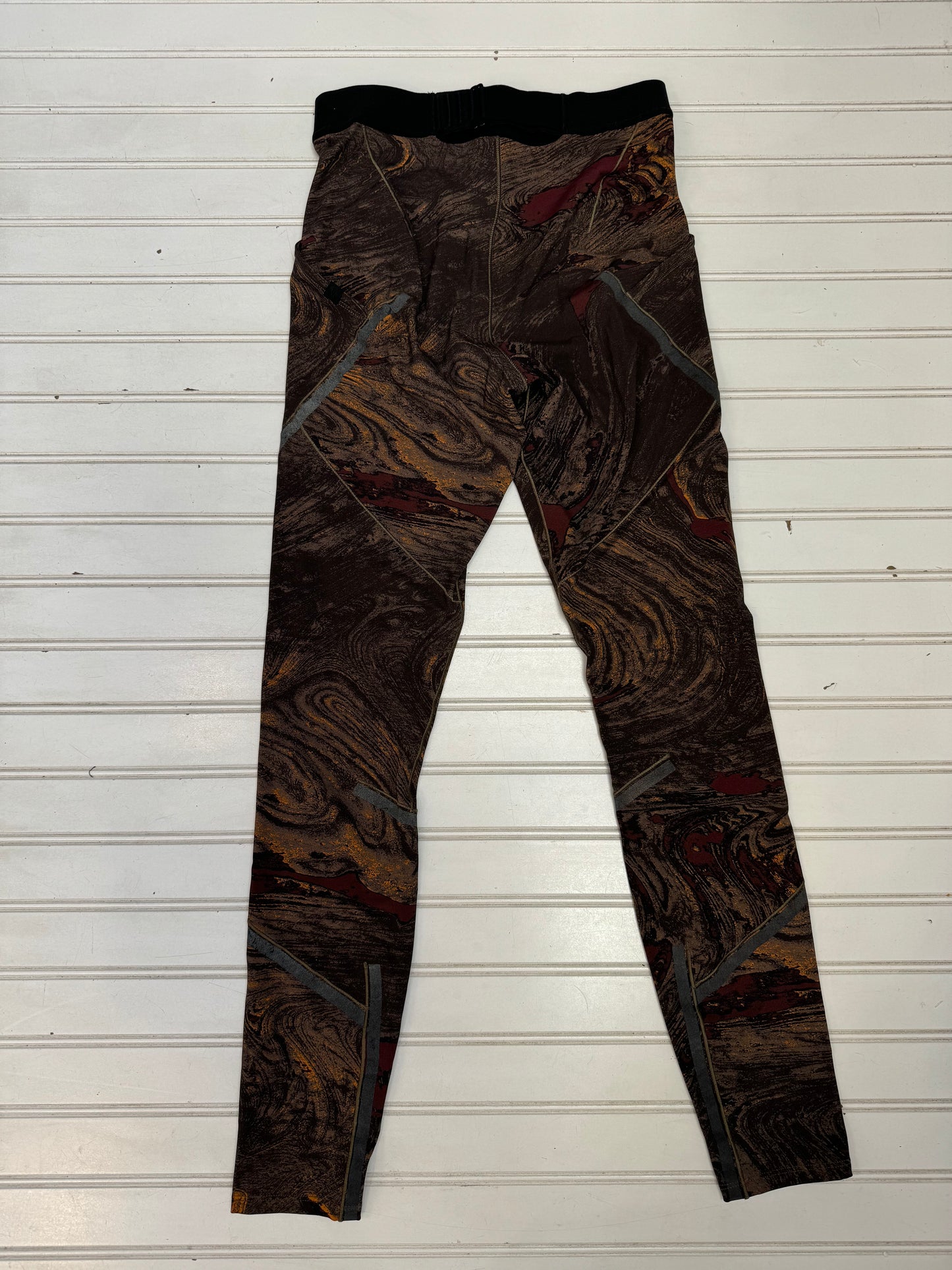 Multi-colored Athletic Leggings Capris Lululemon, Size 4