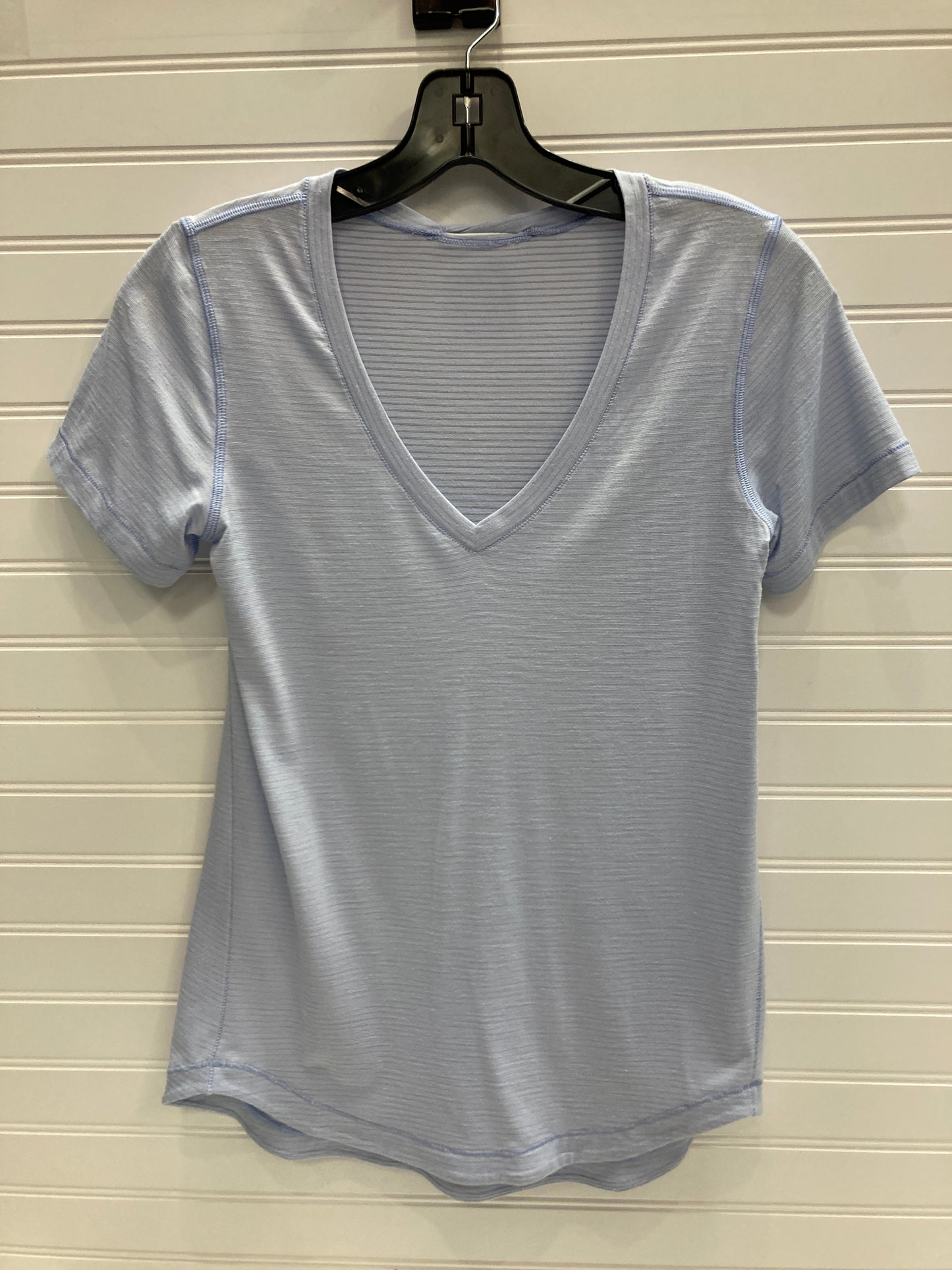 Athletic Top Short Sleeve By Lululemon In Blue, Size: S