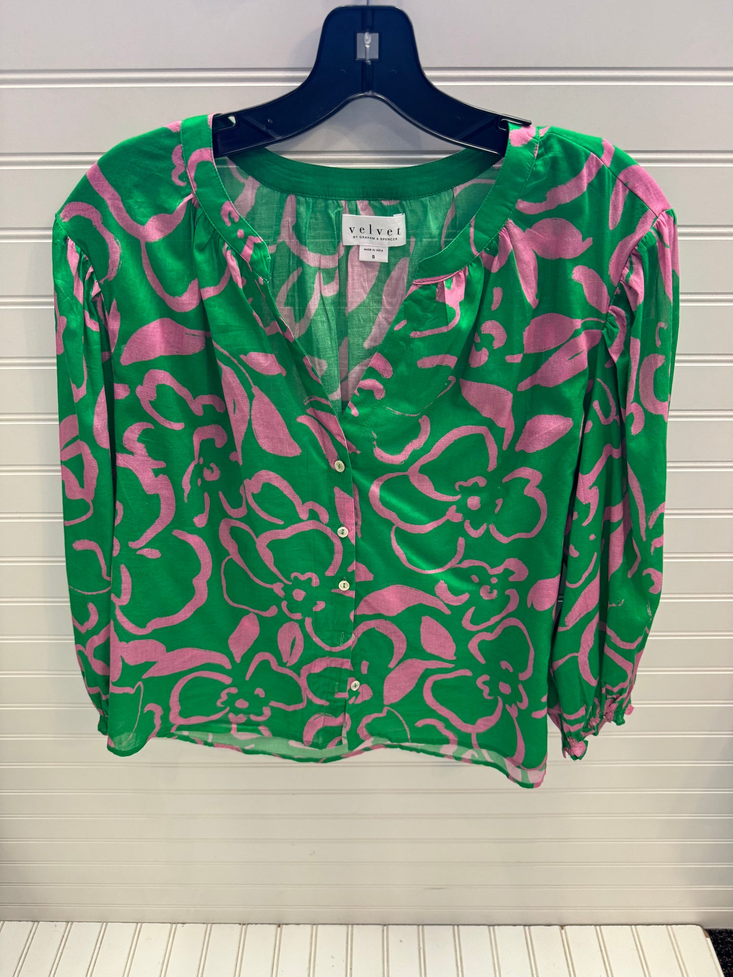 Blouse Long Sleeve By Velvet In Green & Pink, Size: S