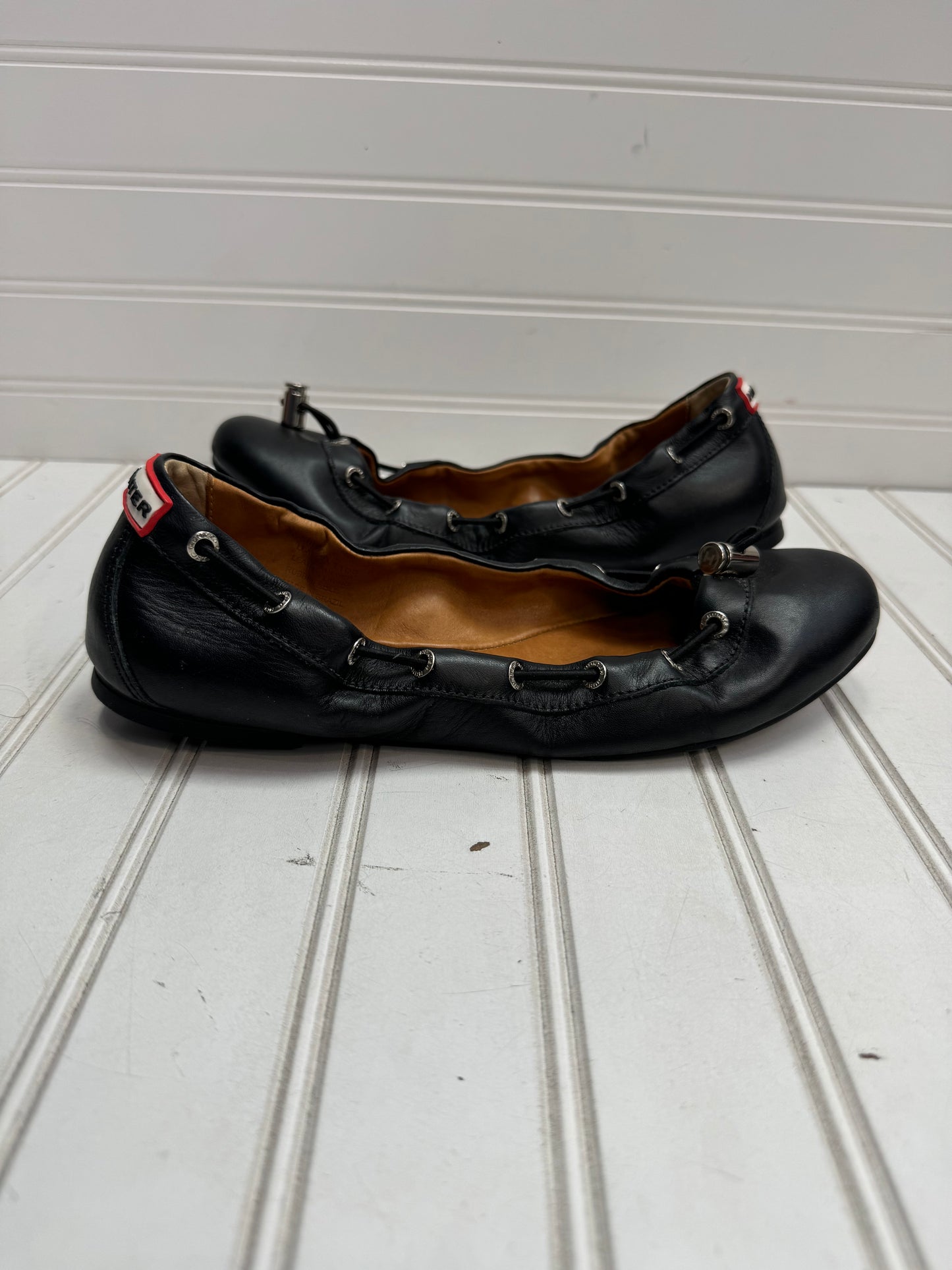 Shoes Flats By Hunter In Black, Size: 8