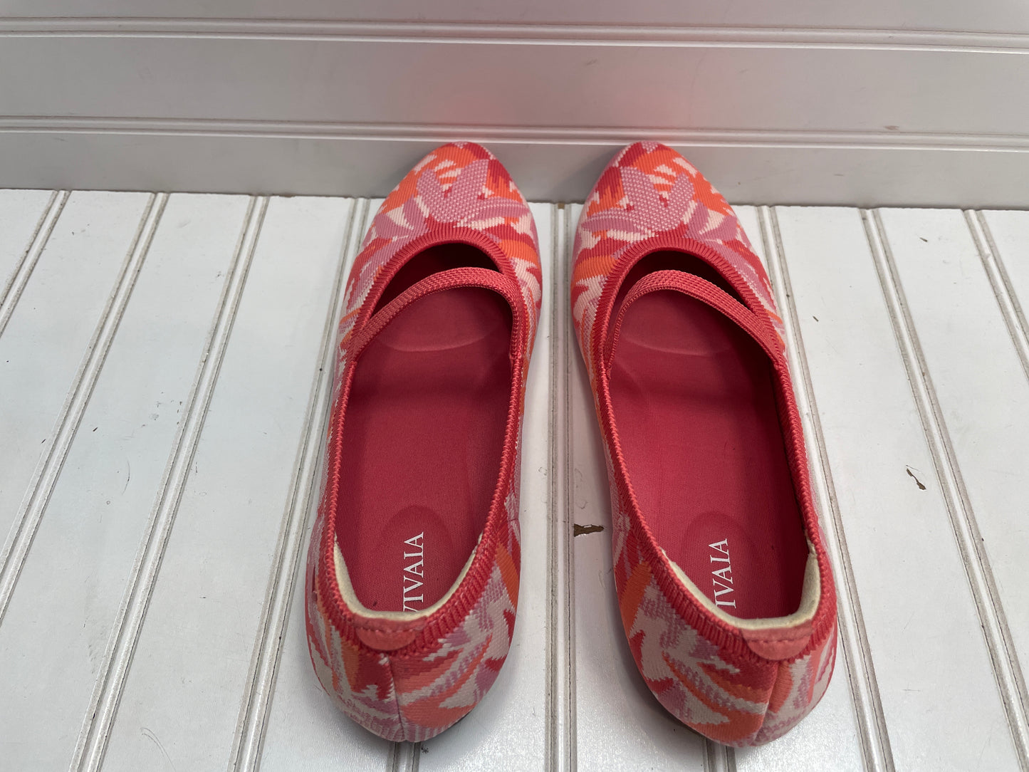 Shoes Flats By Vivaia In Orange & Pink, Size: 7