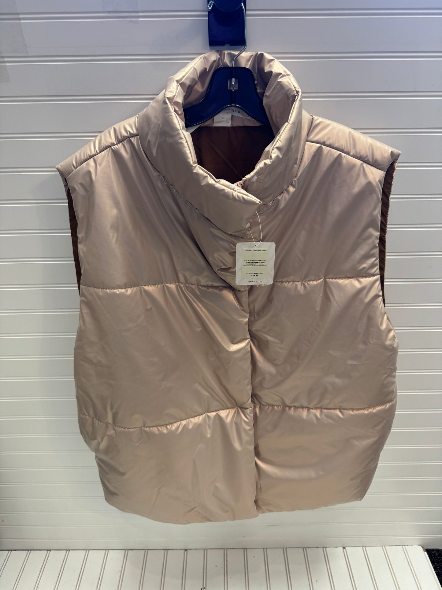 Jacket Puffer & Quilted By Fabletics In Cream, Size: M