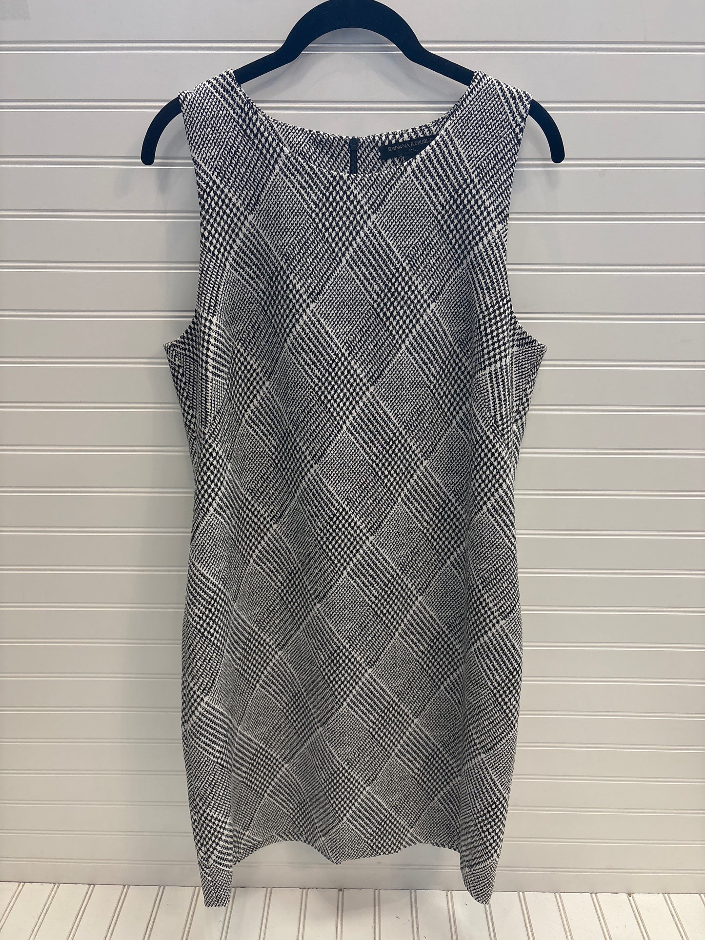 Dress Work By Banana Republic In Black & White, Size: 8