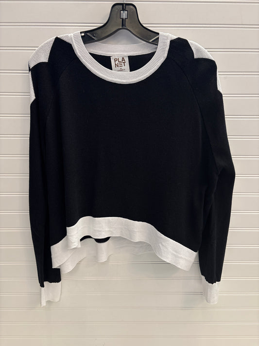 Top Long Sleeve By Planet by Lauren G In Black & White, Size: Osfm