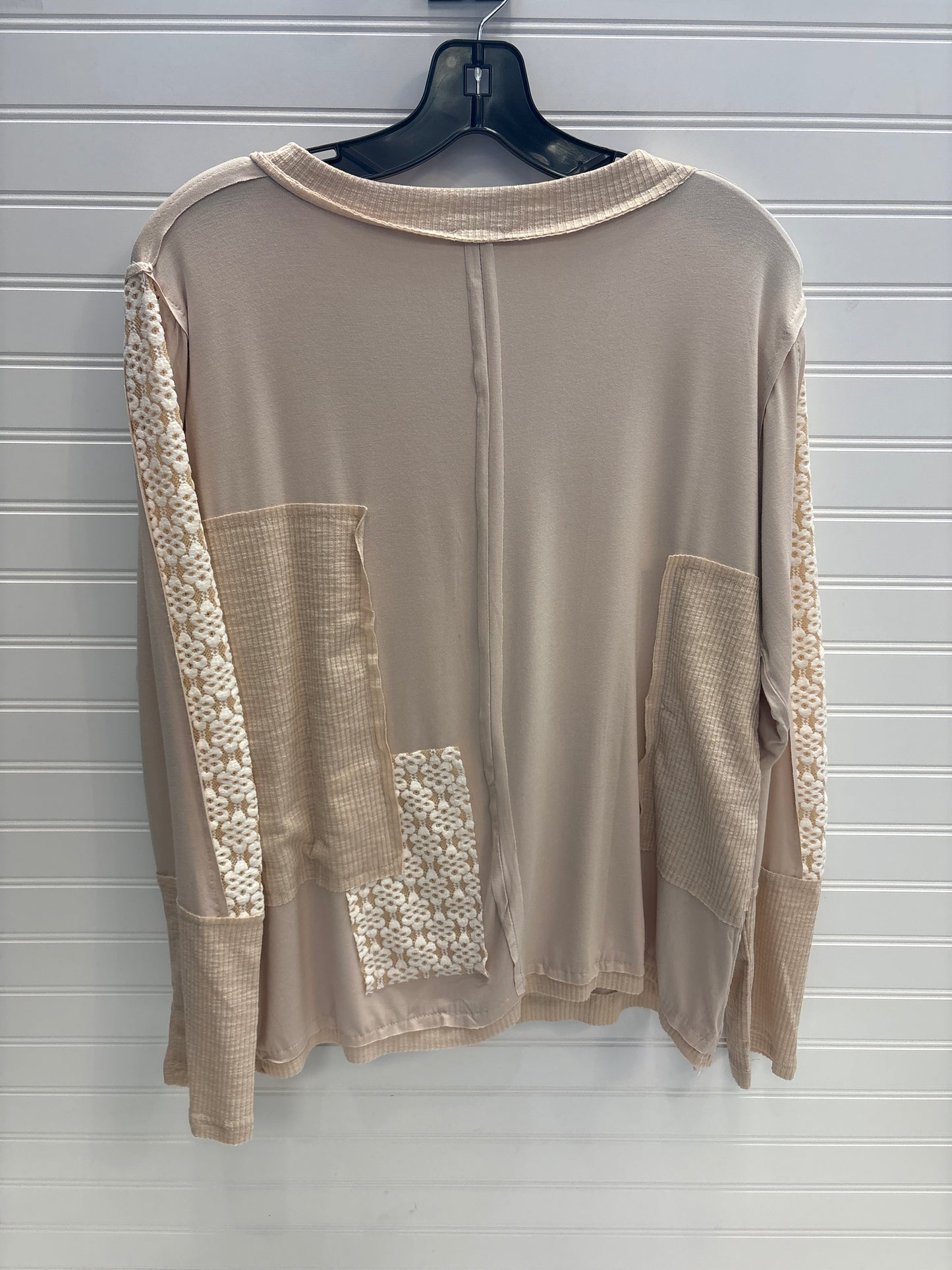 Top Long Sleeve By Pol In Beige, Size: M