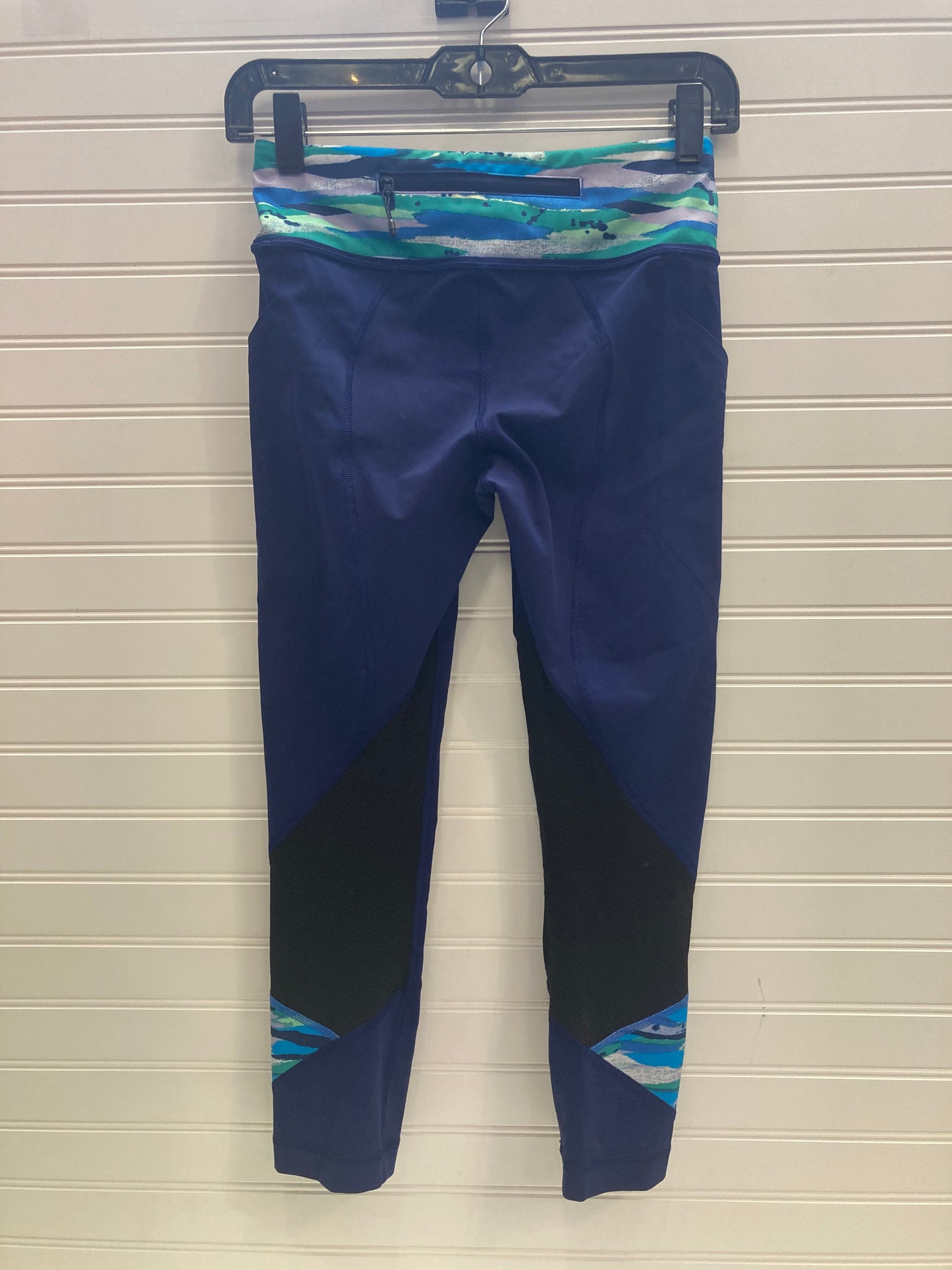 Blue Athletic Leggings Capris Lululemon, Size 4