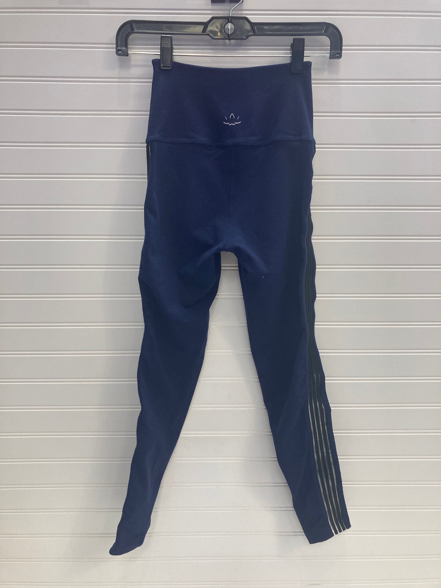 Navy Athletic Leggings Capris Beyond Yoga, Size Xs