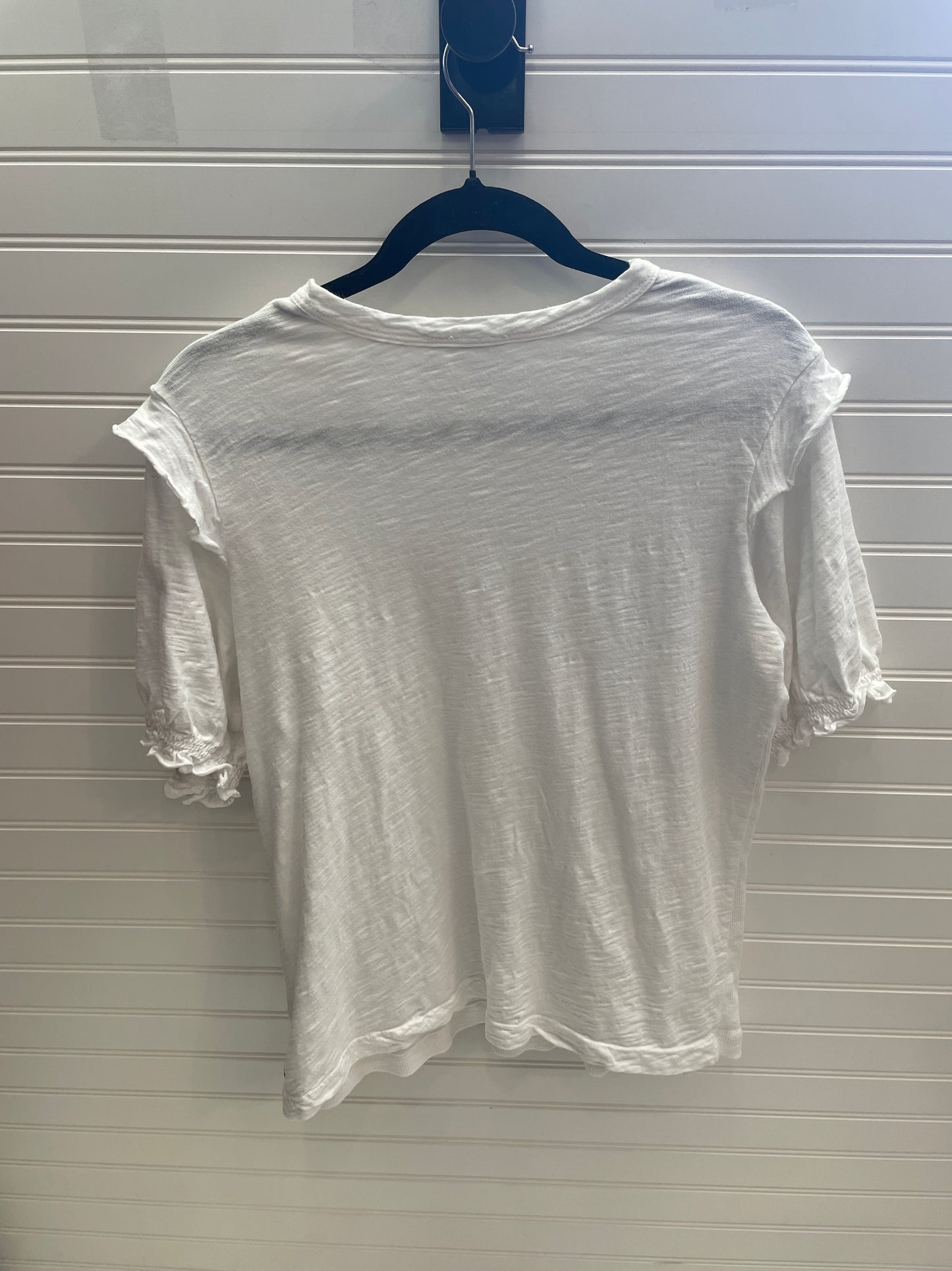 White Top Short Sleeve Wilt, Size M