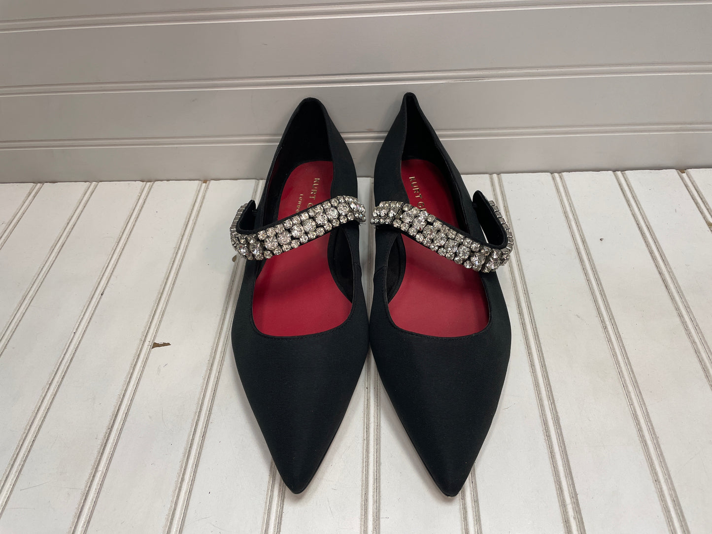 Shoes Flats By Kurt Geiger In Black & Red, Size: 9