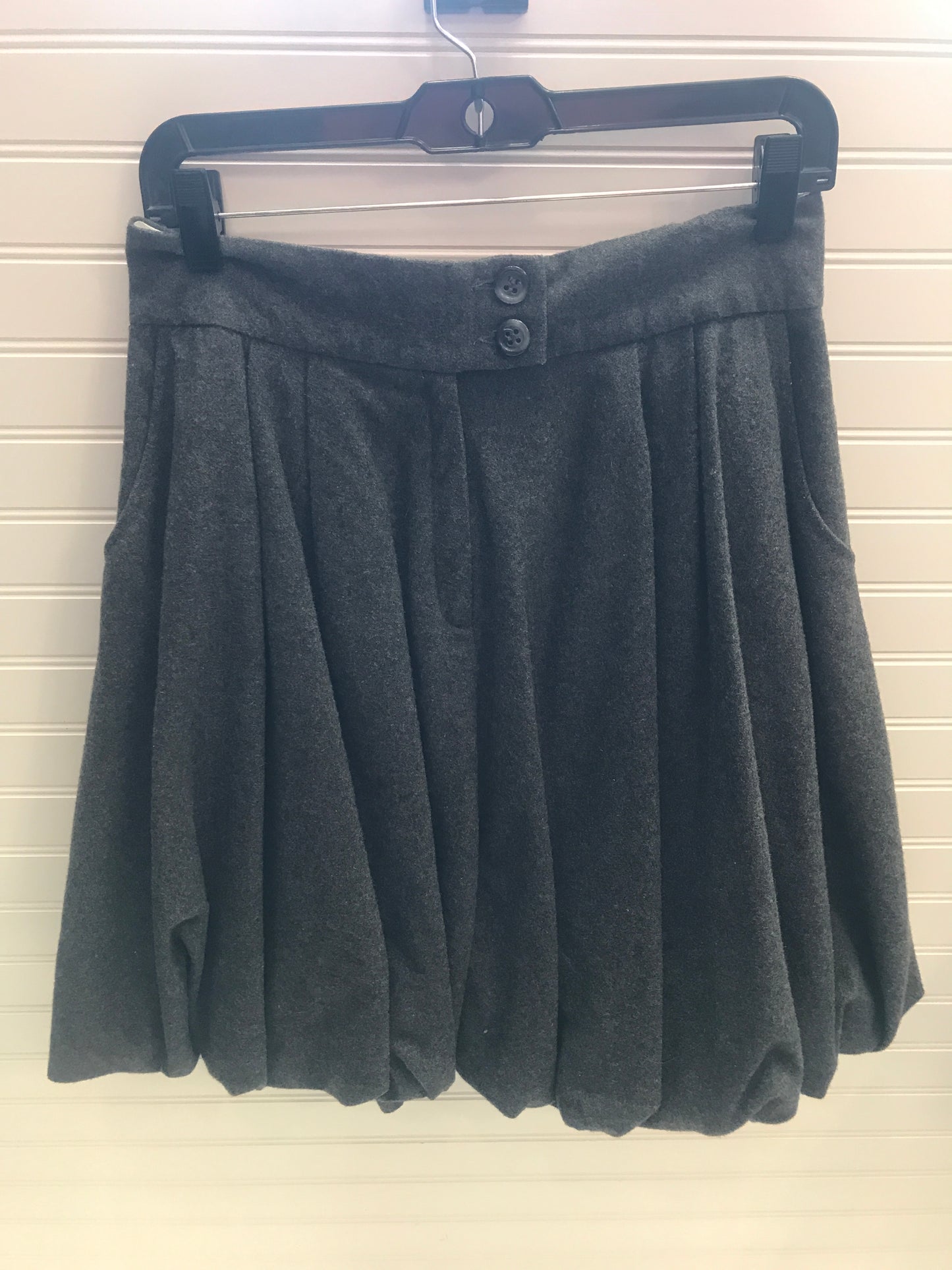 Skirt Mini & Short By H&M In Grey, Size: 6