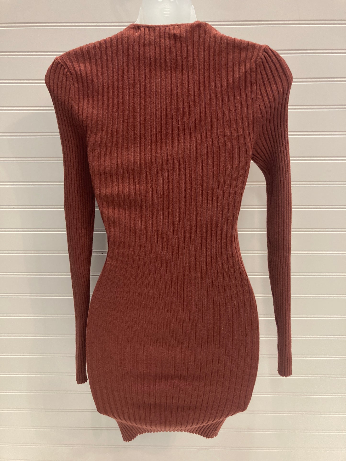 Dress Sweater By Urban Outfitters In Brown, Size: Xs