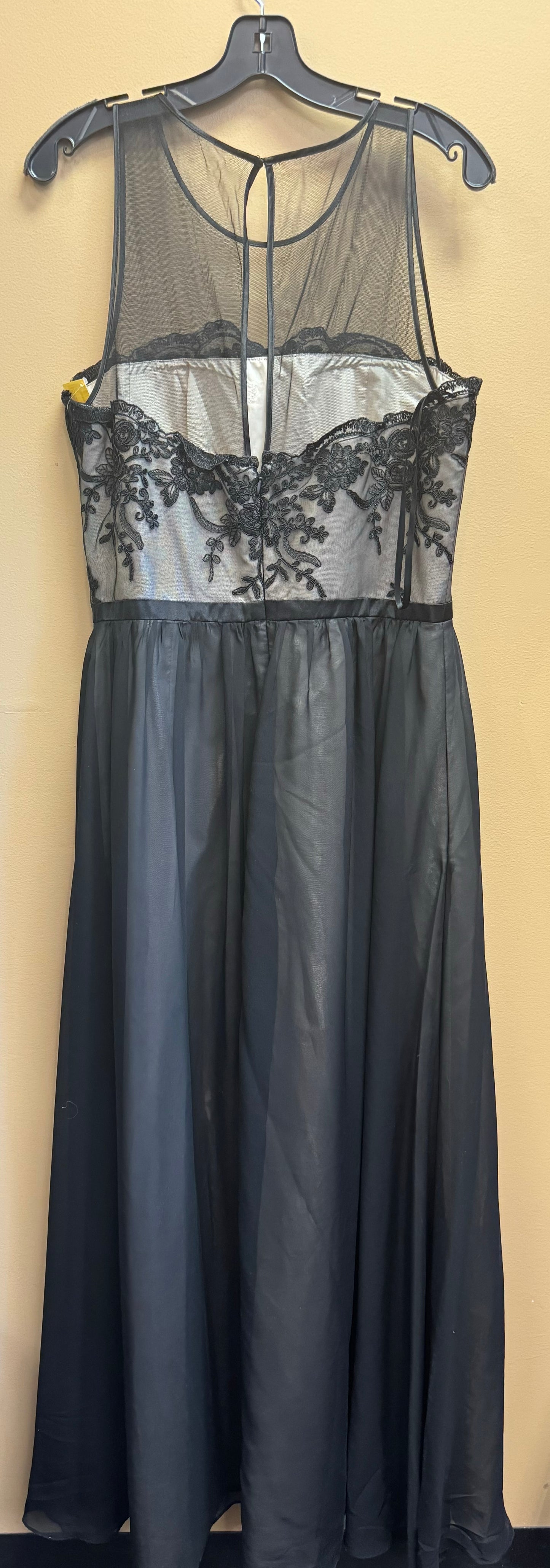 Dress Party Long By Simply Liliana In Black & Tan, Size: 14