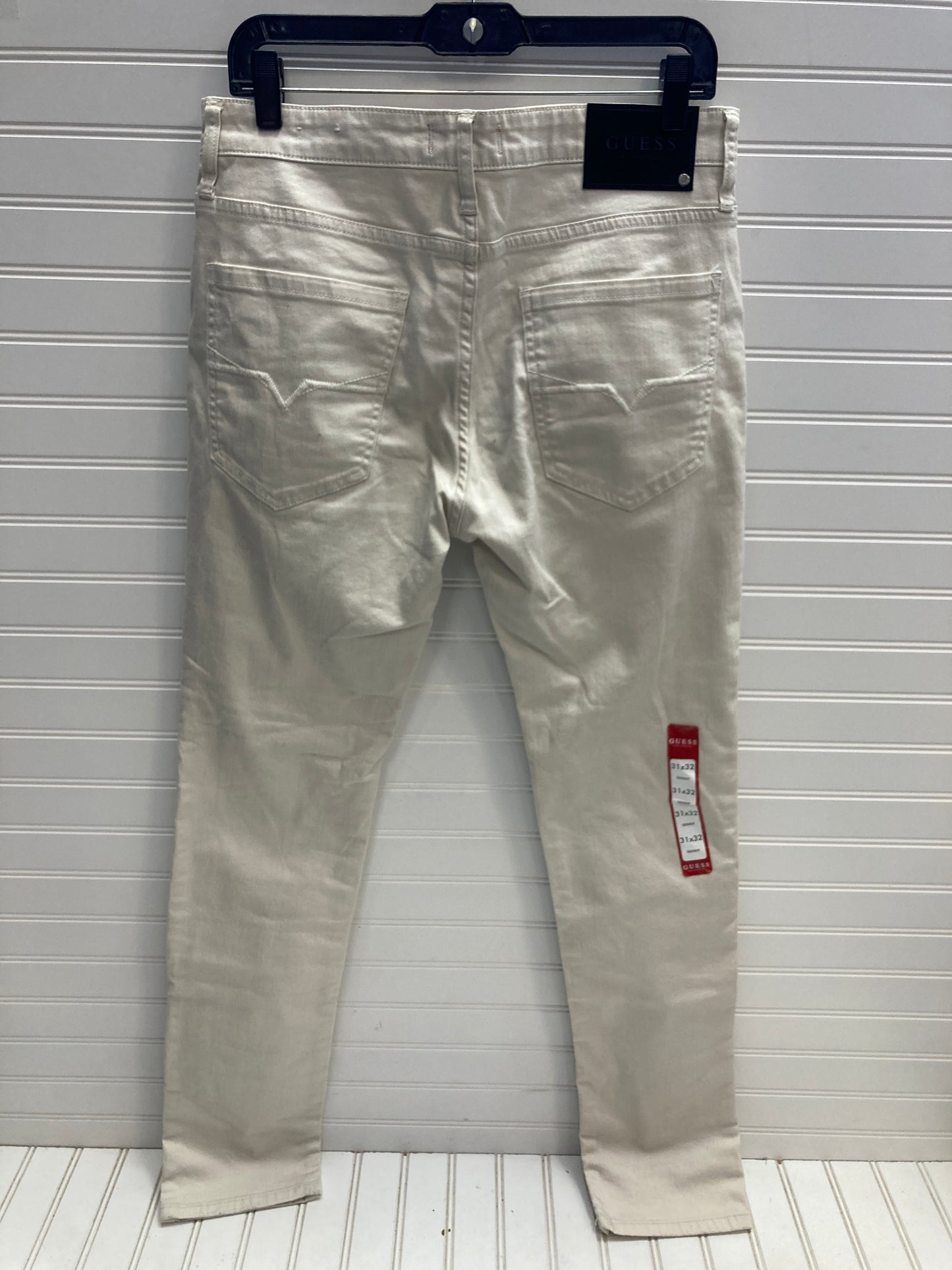 Jeans Skinny By Guess In White, Size: 12