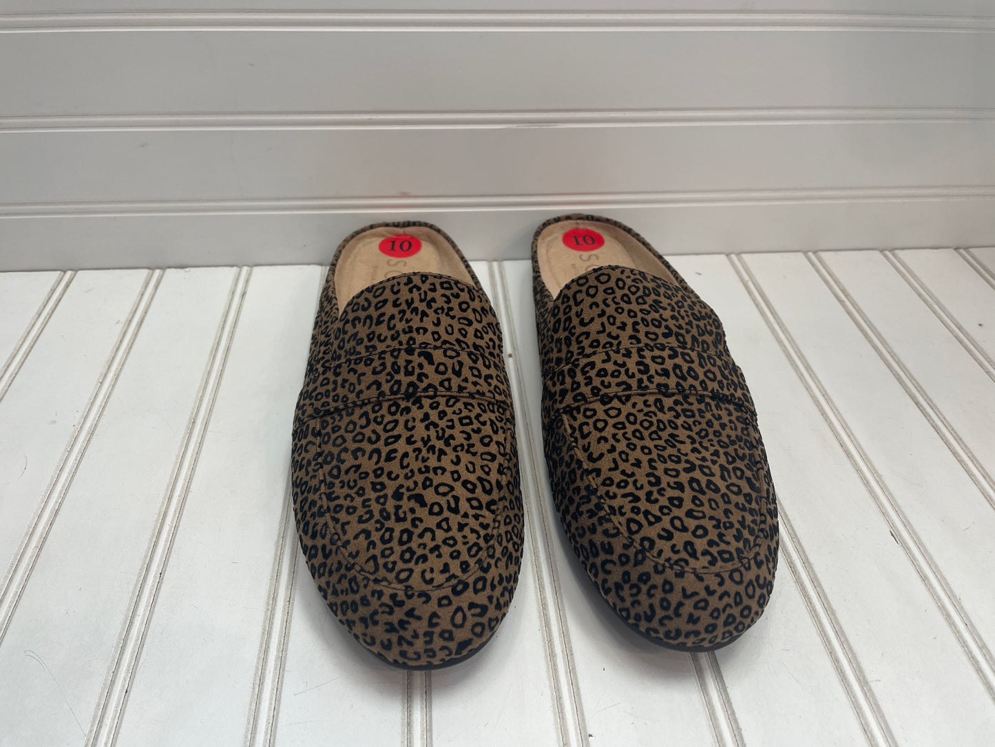 Shoes Flats By Naturalizer In Leopard Print, Size: 10