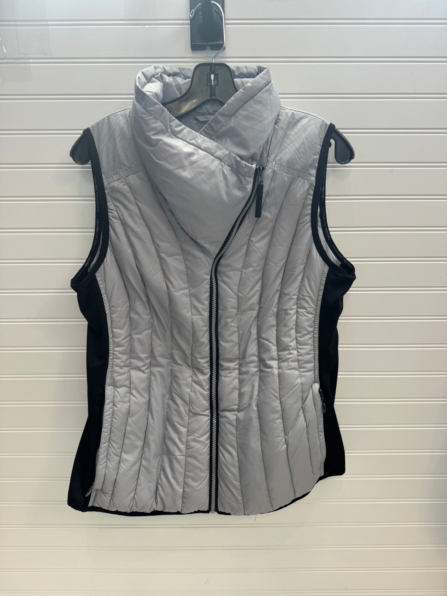 Vest Puffer & Quilted By Calvin Klein In Black & Grey, Size: L