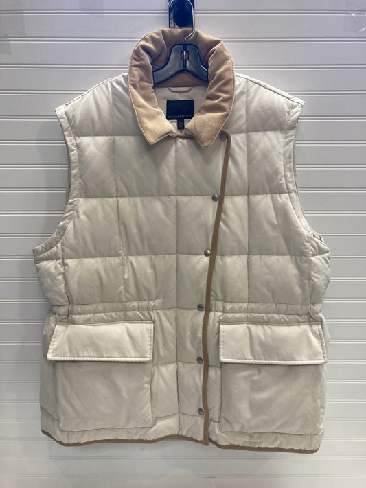 Vest Puffer & Quilted By Banana Republic In Cream & Tan, Size: Xxl