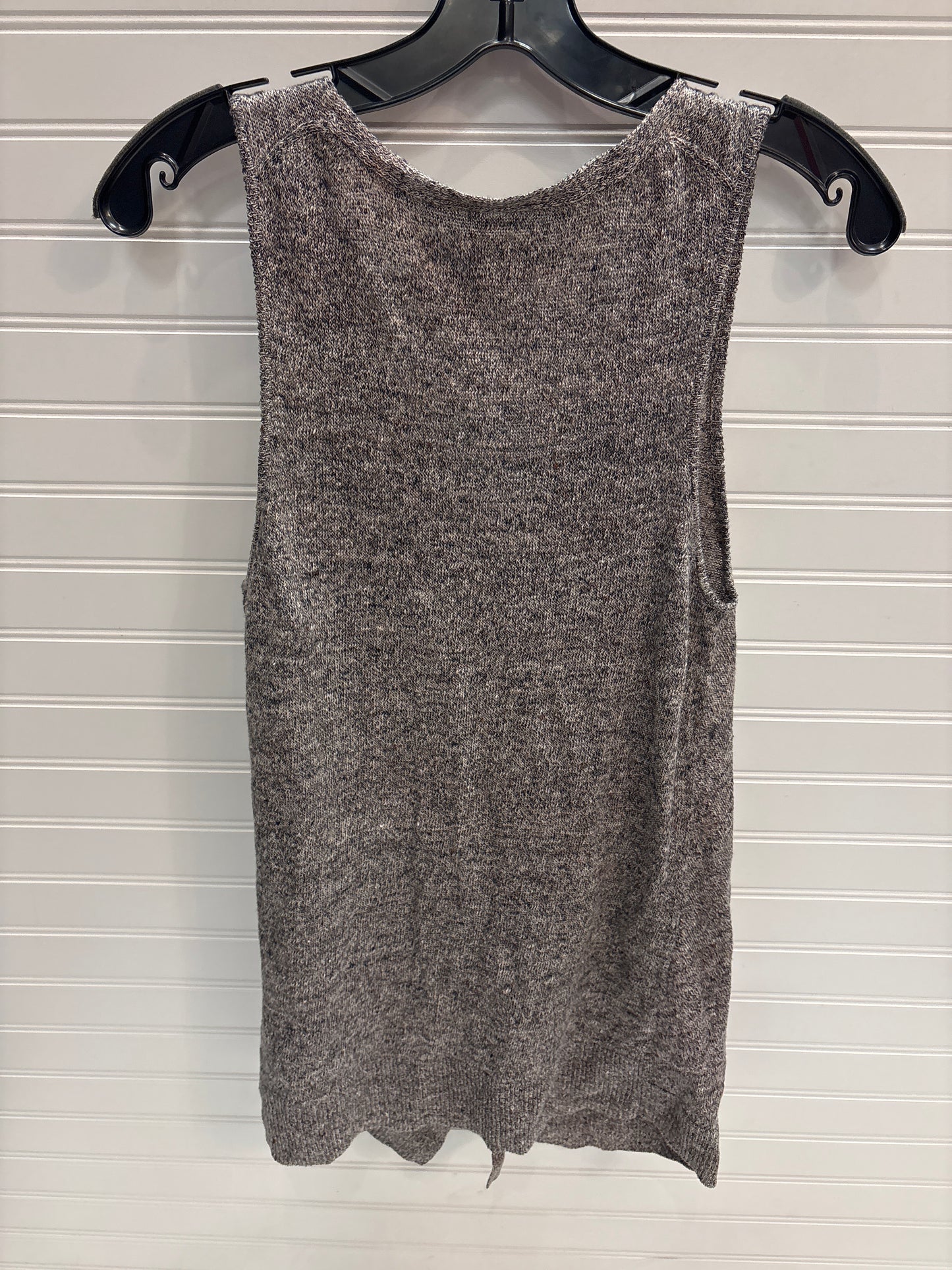 Top Sleeveless By Brochu Walker In Grey, Size: S