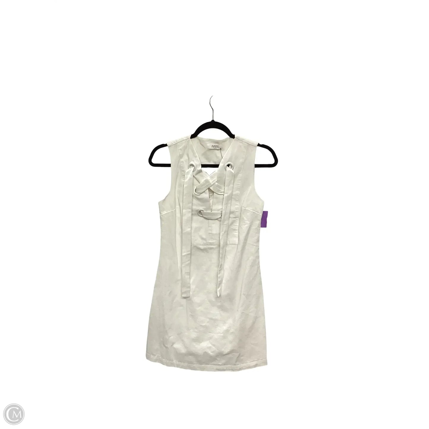 Dress Casual Short By AVARA In White, Size: Xs