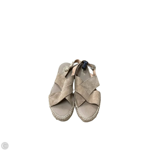 Sandals Flats By Cmc In Tan, Size: 9.5