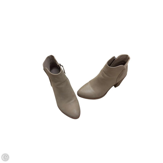 Shoes Flats By Dolce Vita In Cream, Size: 9