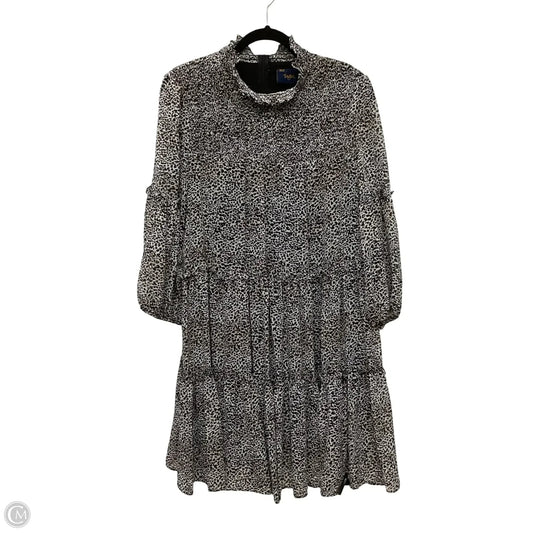 Dress Casual Short By Just Taylor In Grey, Size: M