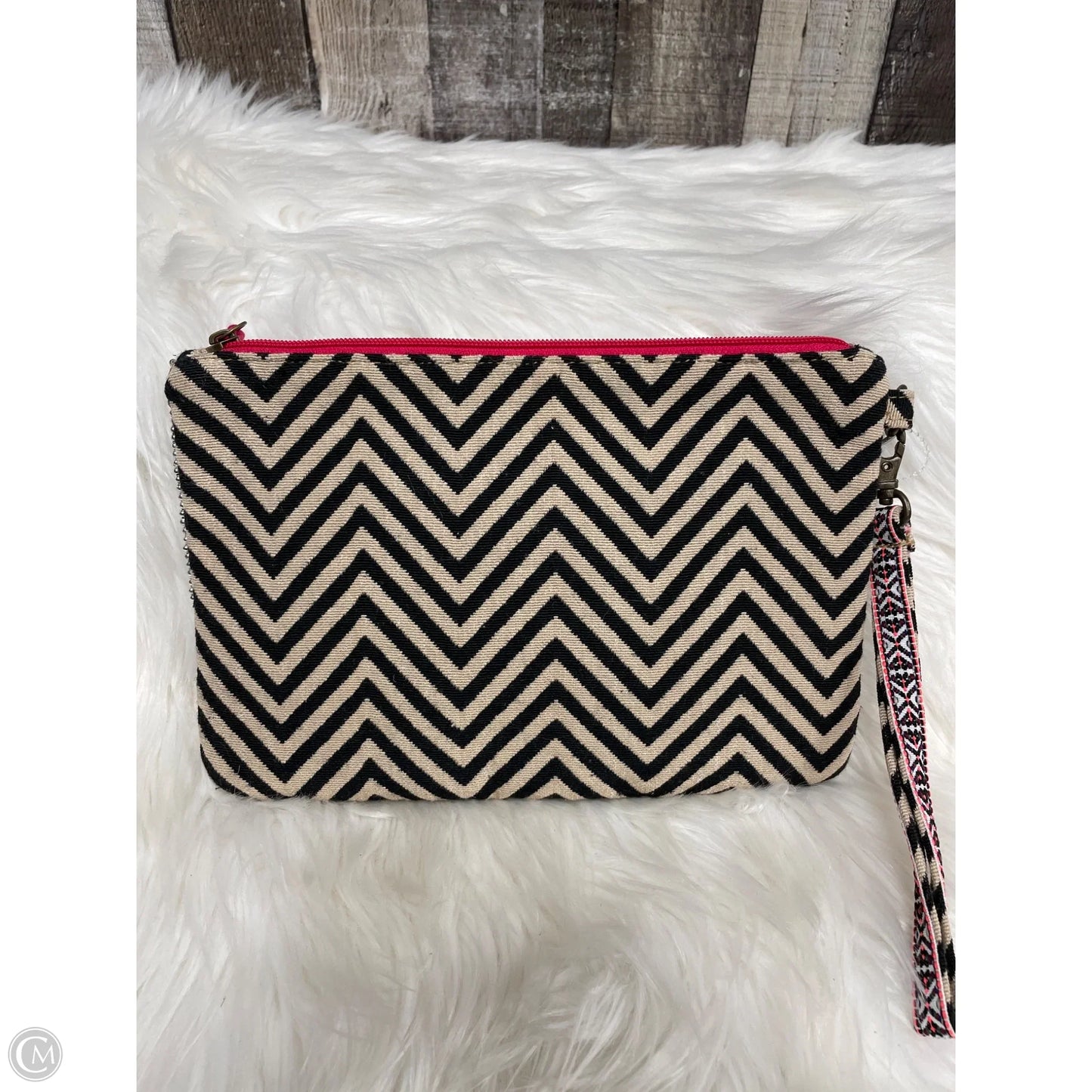 Wristlet By Big Buddha, Size: Large
