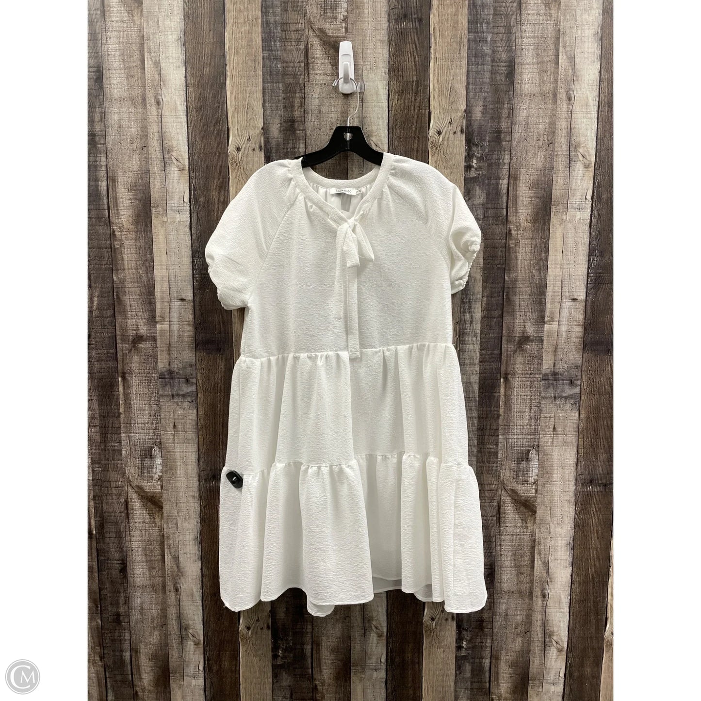 Dress Casual Short By Cme In White, Size: S