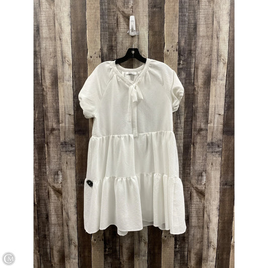 Dress Casual Short By Cme In White, Size: S