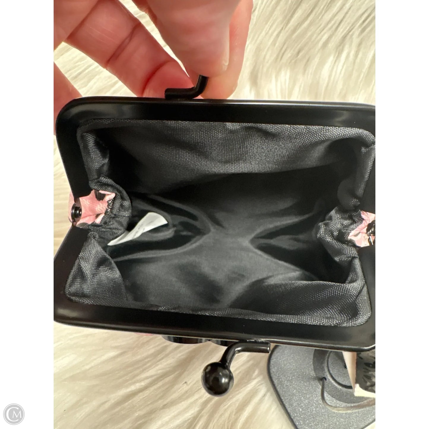 Coin Purse By Xoxo, Size: Small