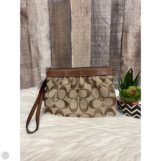 Wristlet Designer By Coach, Size: Medium