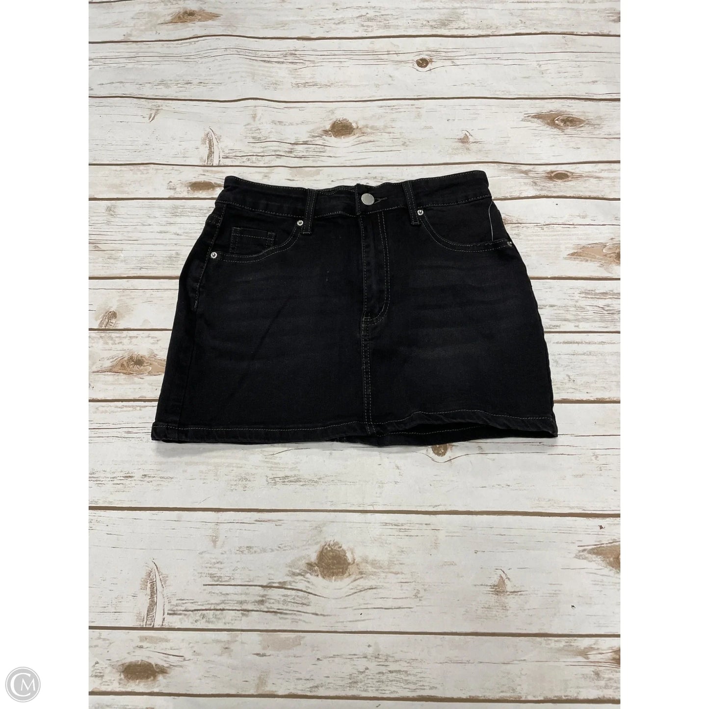 Skirt Mini & Short By Shein In Black, Size: M