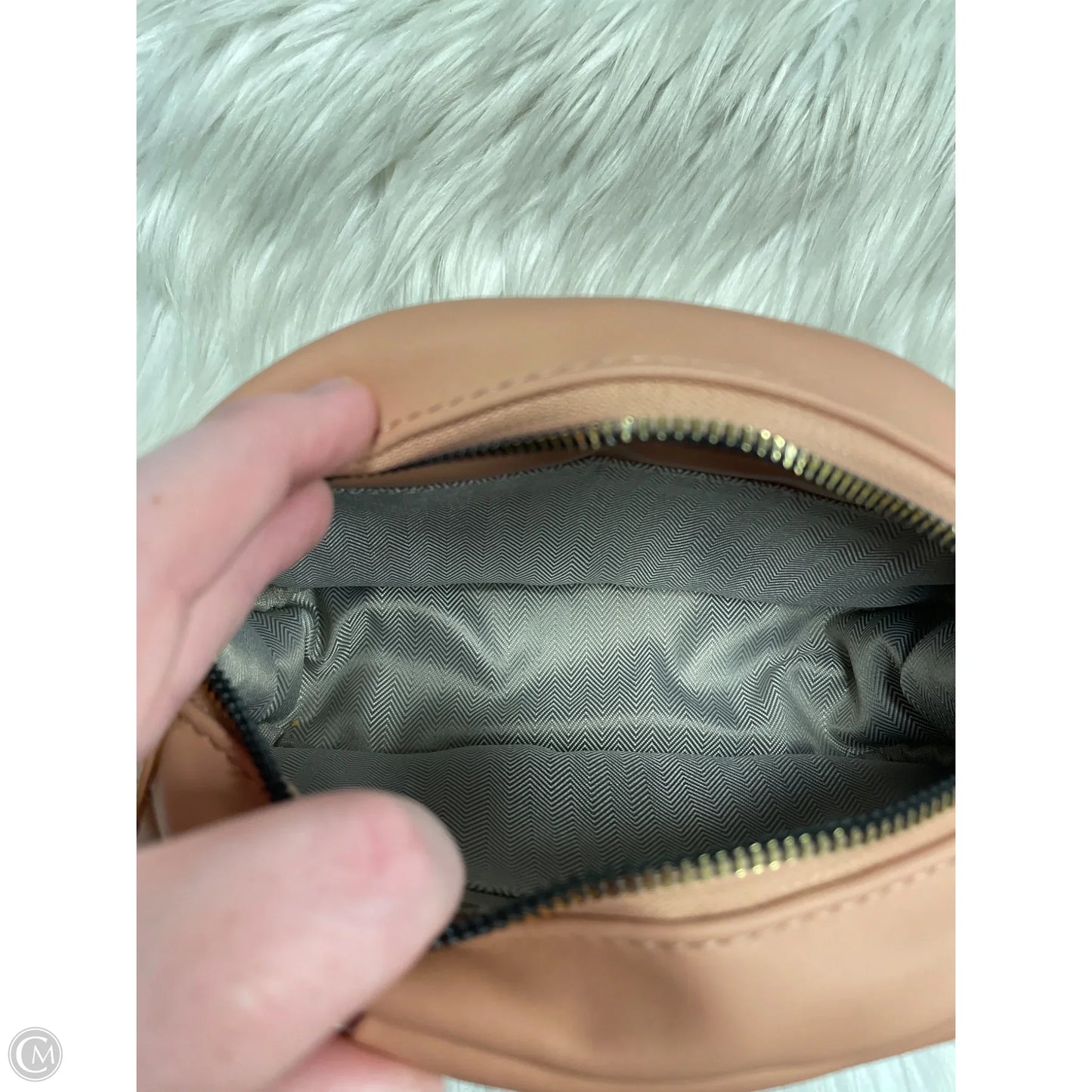 Crossbody By Cmf, Size: Medium