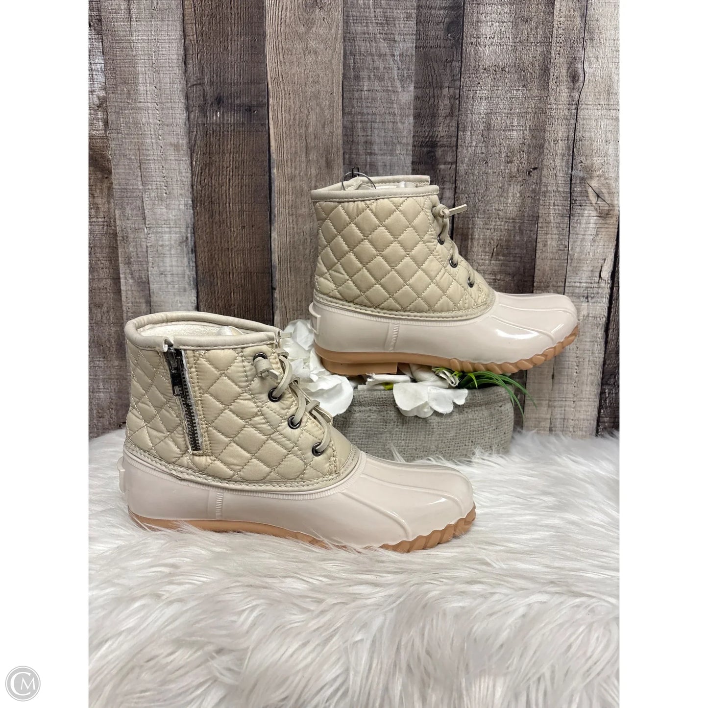 Boots Ankle Flats By So In Ivory, Size: 8