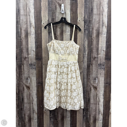 Dress Party Short By Cme In Cream, Size: 12