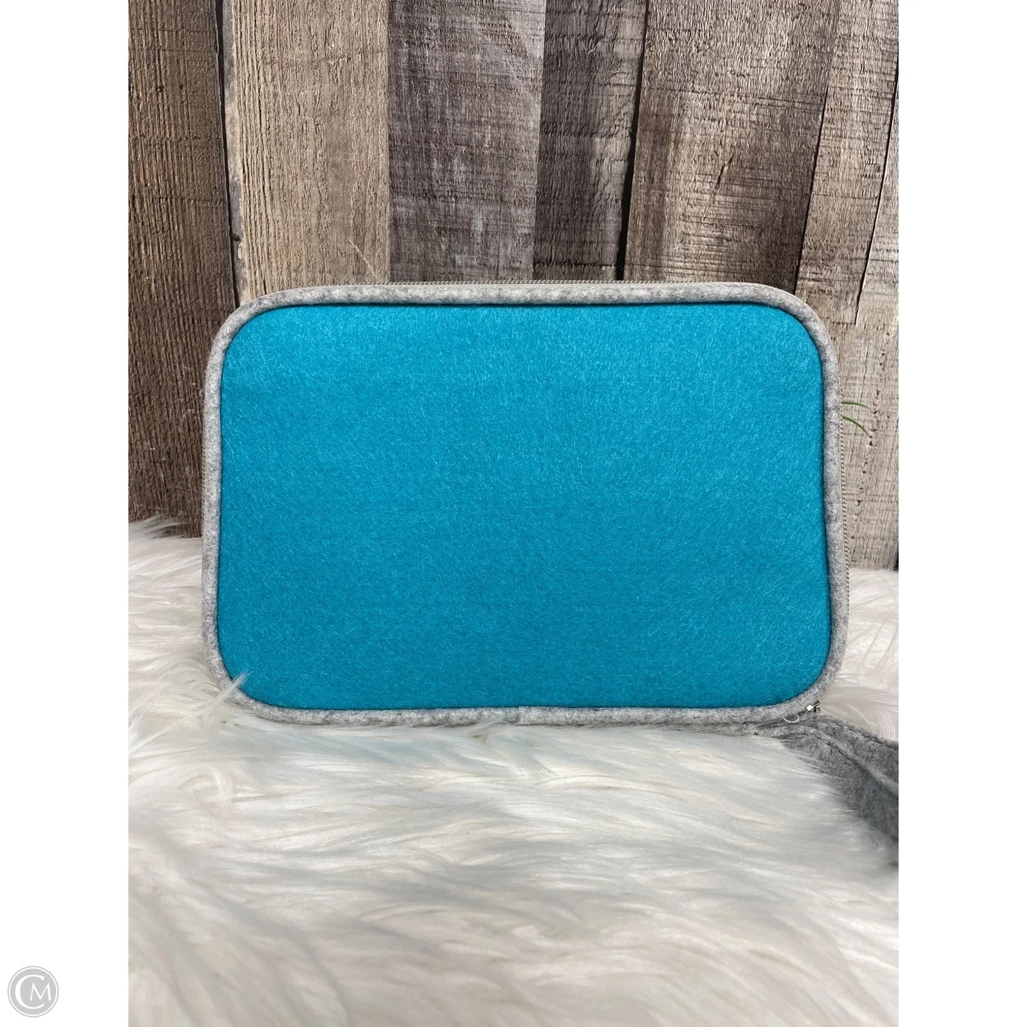 Wristlet By Cmf, Size: Medium