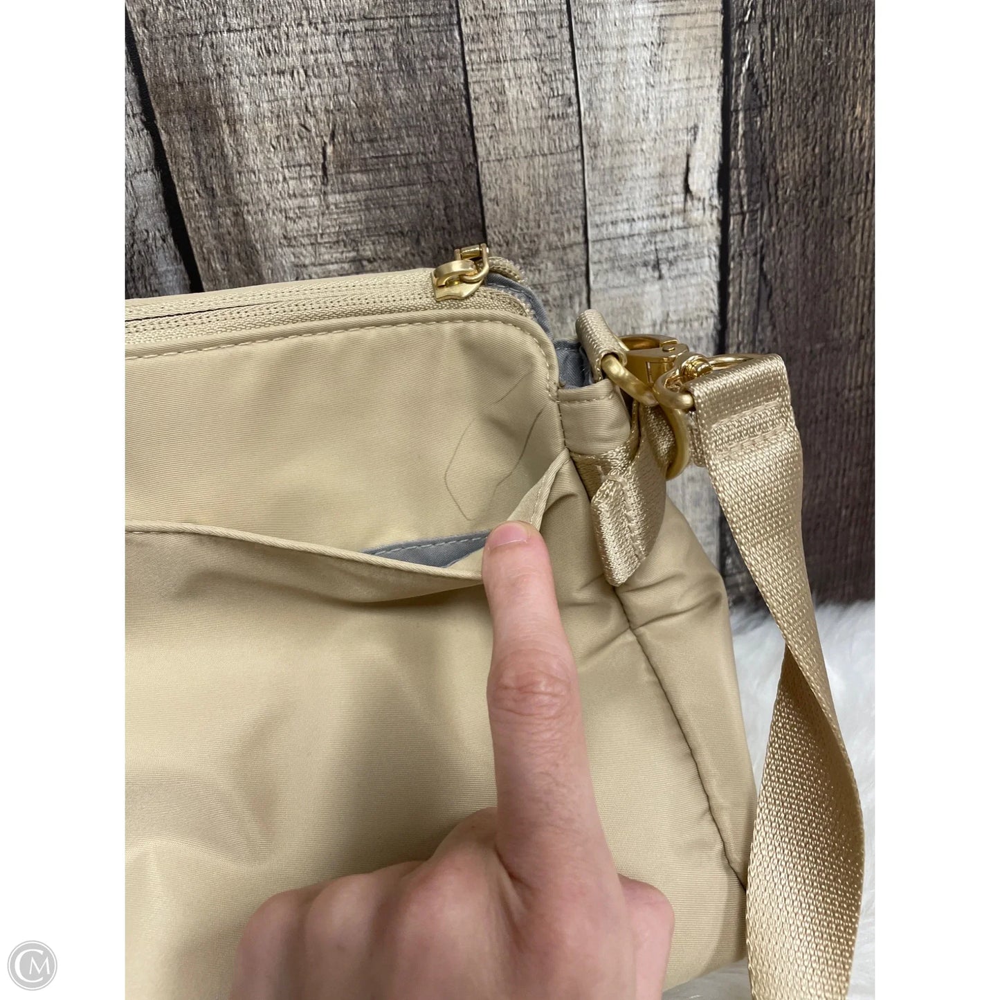 Crossbody By Baggallini, Size: Medium