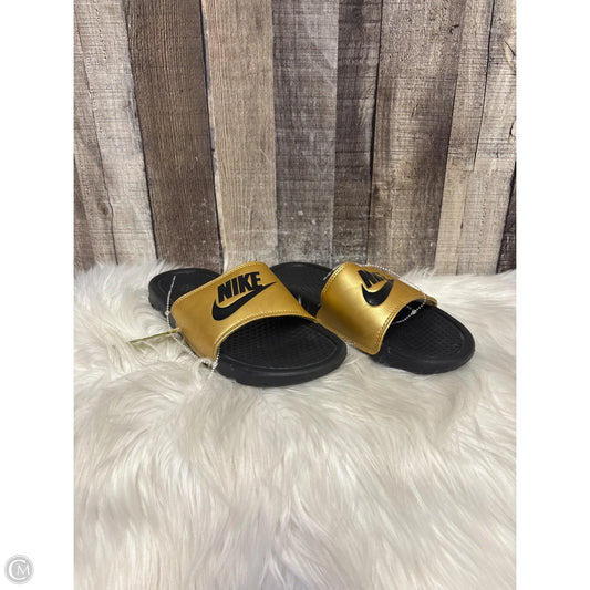 Sandals Flats By Nike In Gold, Size: 8