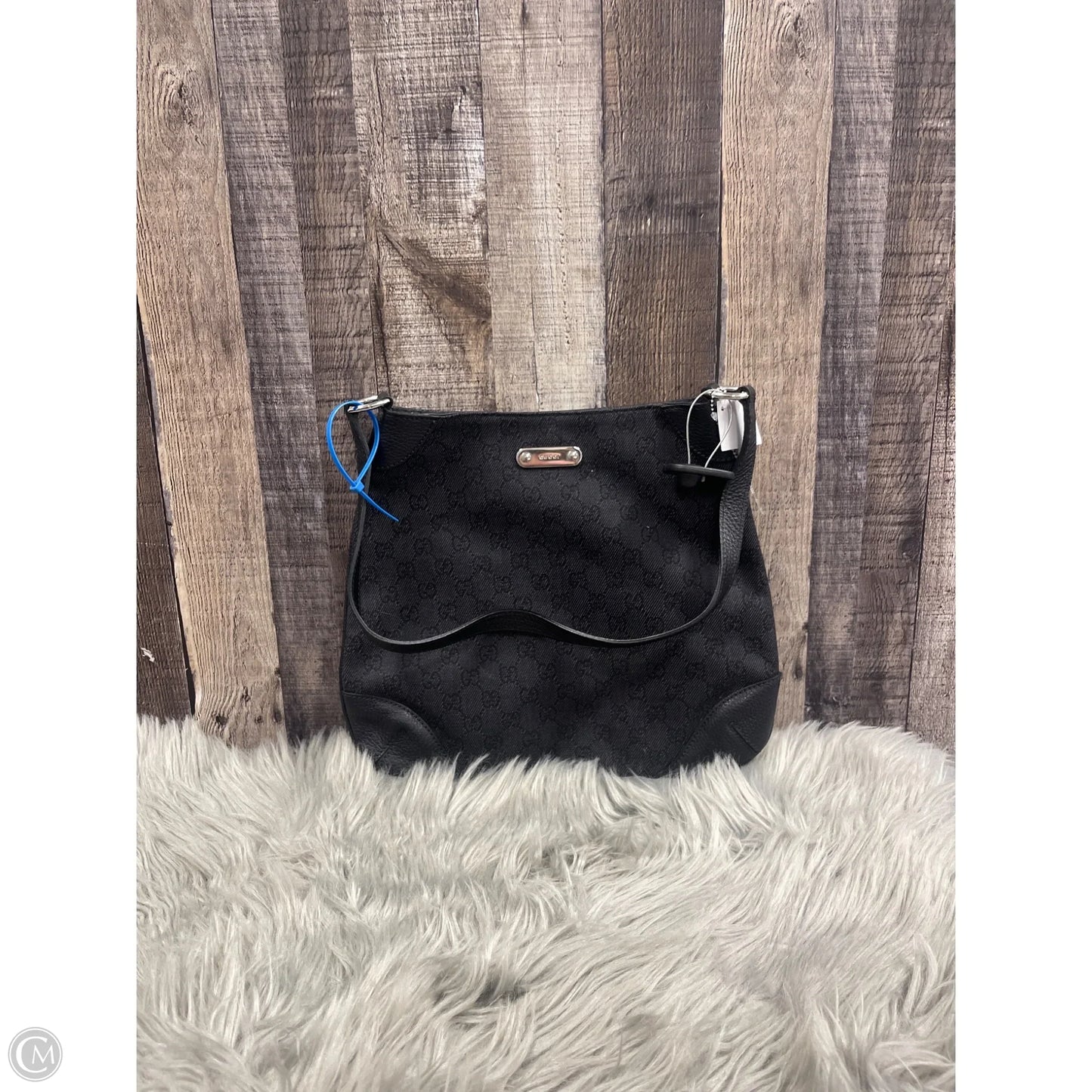 Handbag Luxury Designer By Gucci, Size: Medium